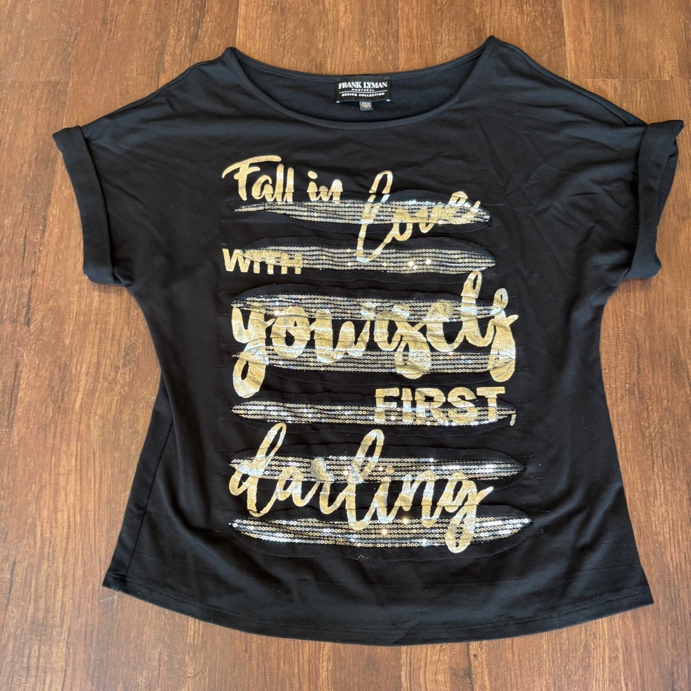 Frank Lyman Black Gold Foil Sequin Graphic Designer Tee Short Sleeve Top Size S